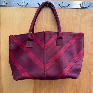 Harveys Seatbelt Bag Chevron Pattern Small Tote Purse - Burgundy and Red